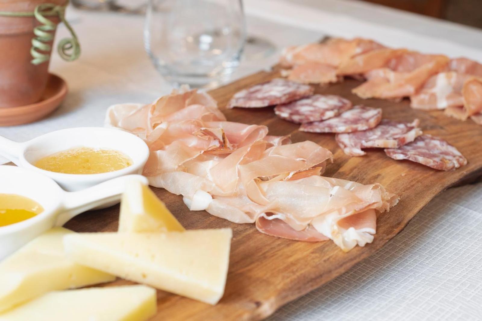 Ristorante E B&B In Sella Pozzis Экстерьер фото
